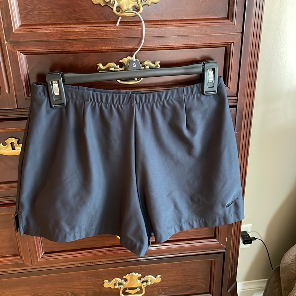 Nike tennis shorts